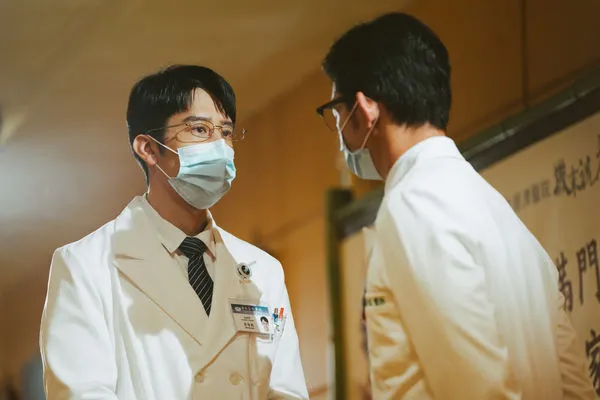 ▲大愛劇《打怪任務》胡宇威首次接拍醫生的角色 。（圖／大愛提供）