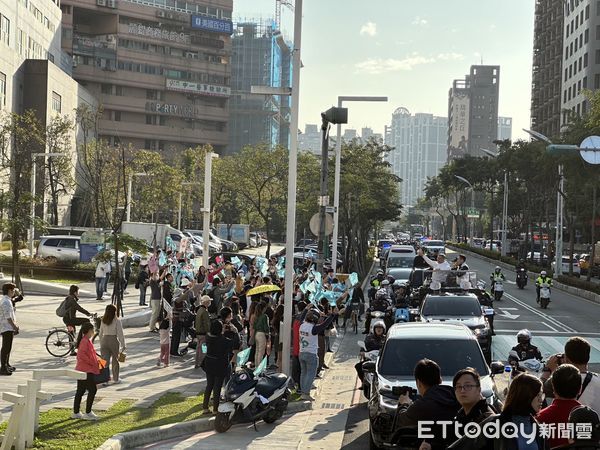 ▲▼柯文哲新北板橋車掃。（圖／記者袁茵攝）