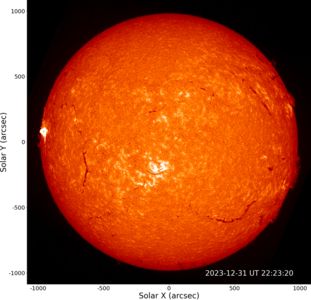 太陽爆發大耀斑　陸中秋假期或發生地磁暴現極光