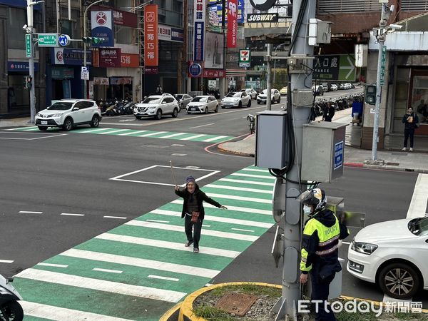 ▲▼柯文哲全台車掃第四天抵達新竹縣。（圖／記者袁茵攝）