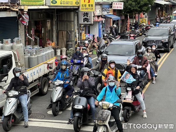 ▲▼柯文哲全台車掃第四天抵達新竹市。（圖／記者袁茵攝）