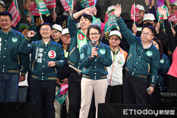 ▲民進黨副總統候選人蕭美琴出席新莊造勢晚會。（圖／記者林敬旻攝）