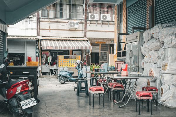 ▲▼ 東港必吃的在地傳統美食｜神農宮阿珠飯湯 。（圖／黑皮的旅遊筆記提供）