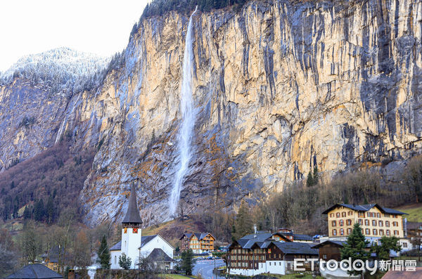 ▲▼瑞士瀑布鎮Lauterbrunnen，瑞士瀑布鎮勞特布隆嫩，瀑布鎮盧達本納，瑞士瀑布鎮勞特布魯嫩。（圖／記者蔡玟君攝）