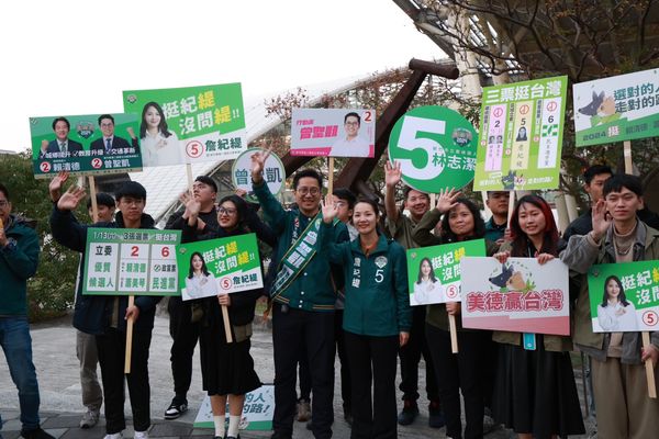 輔選逾200場　民進黨「國務青應援團」攻艱困選區催票