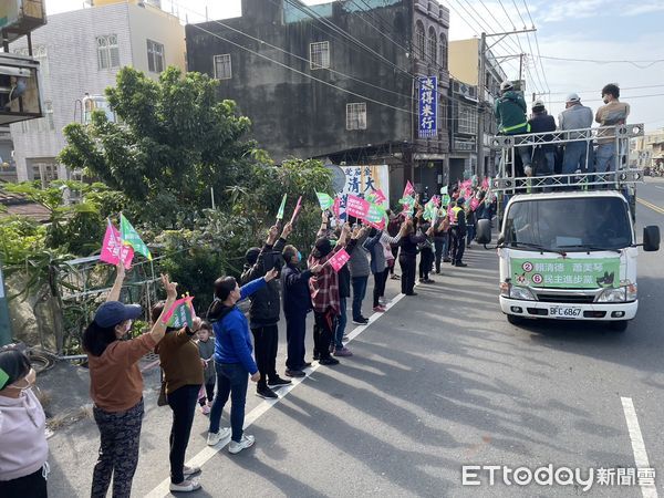 ▲▼▲▼賴清德今天展開環台車掃前接受媒體聯訪。（圖／記者呂晏慈攝）。（圖／記者呂晏慈攝）