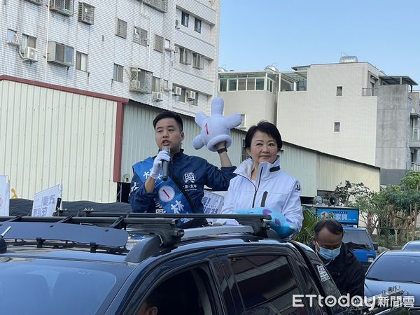 ▲▼台中市長盧秀燕陪同立委候選人林家興車掃。（圖／記者鄧木卿翻攝）