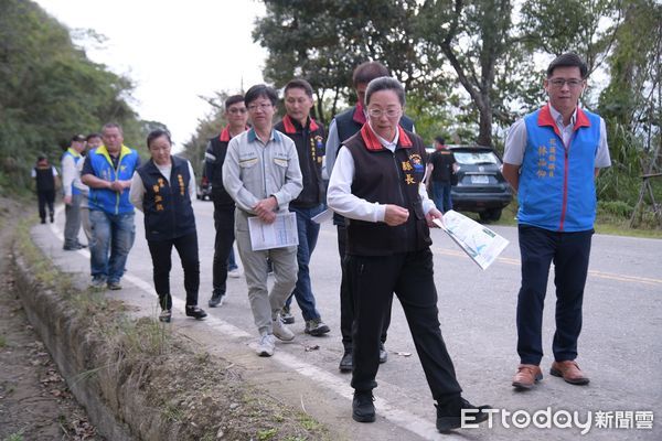 ▲去年受海葵及杜蘇芮颱風影響，花蓮縣193縣道沿線多處邊坡土石沖刷、坍塌。（圖／花蓮縣政府提供，下同）