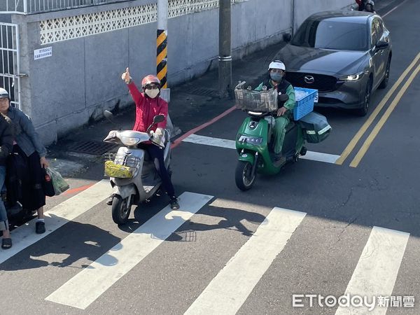 ▲▼賴清德攻「民主聖地」嘉義市固樁　近9公里車掃無冷場。（圖／記者呂晏慈攝）