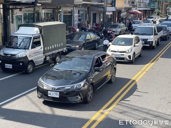 ▲▼賴清德攻「民主聖地」嘉義市固樁　近9公里車掃無冷場。（圖／記者呂晏慈攝）