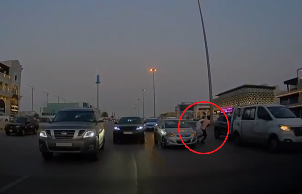 ▲▼沙烏地阿拉伯首都利雅德發生車禍。（圖／翻攝YouTube）