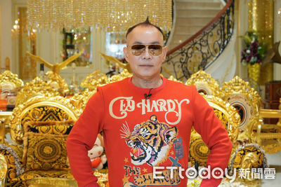 吊車大王警告4妻「嚴禁送孩出國留學」否則斷金援：不認孩！原因曝