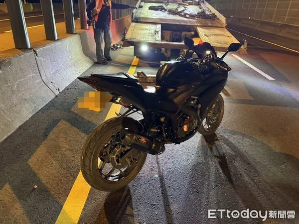 ▲台中市大安區台61線北市139.9公里處，9日晚間發生一起死亡車禍。（圖／記者游瓊華翻攝，下同）