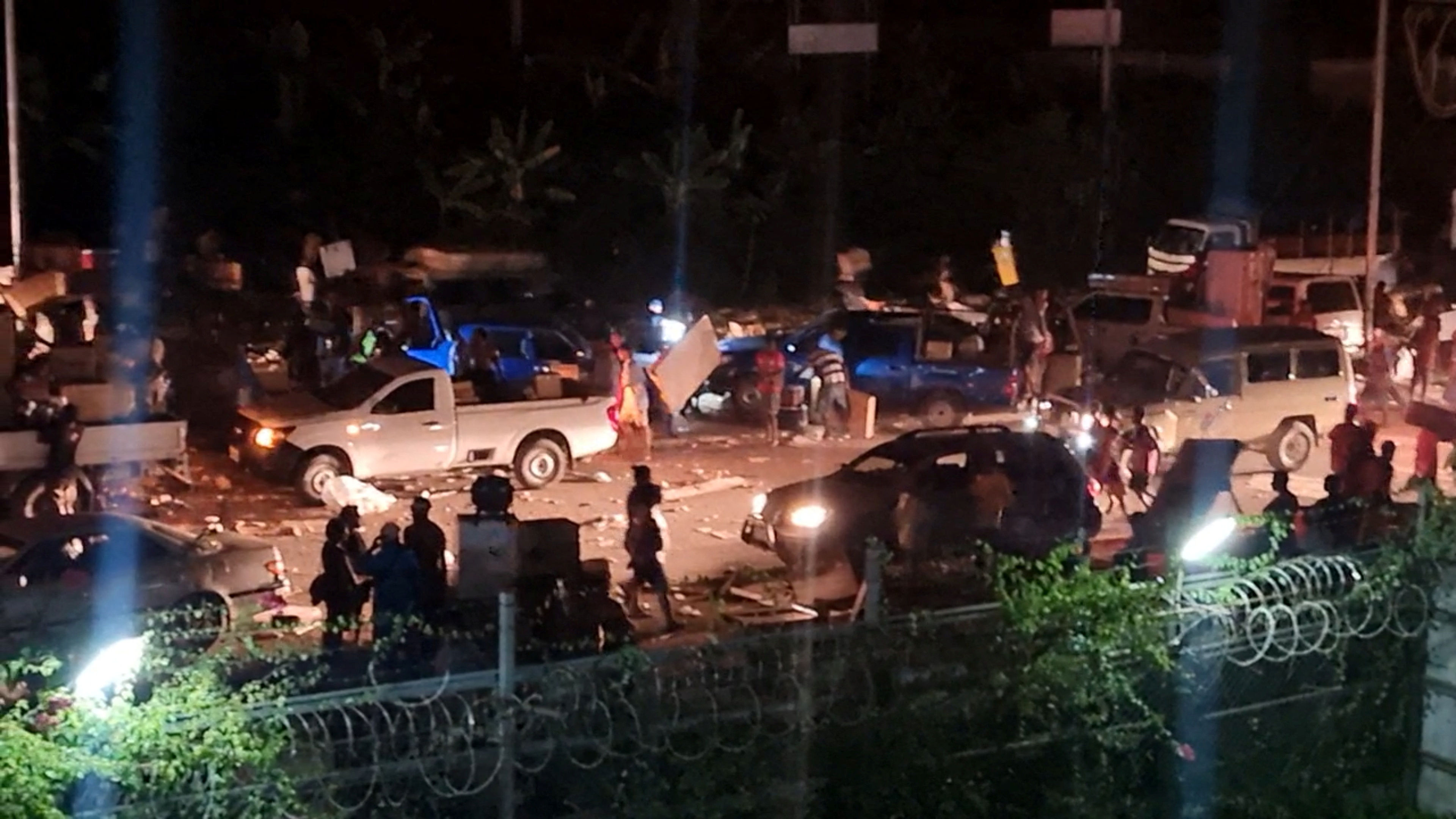 ▲▼ 巴布亞紐幾內亞爆發大規模搶劫縱火事件 。（圖／路透）