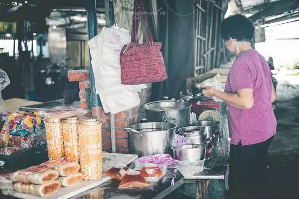 ▲▼  小琉球美食　阿婆古早味柴燒粉粿 。（圖／黑皮的旅遊筆記提供）