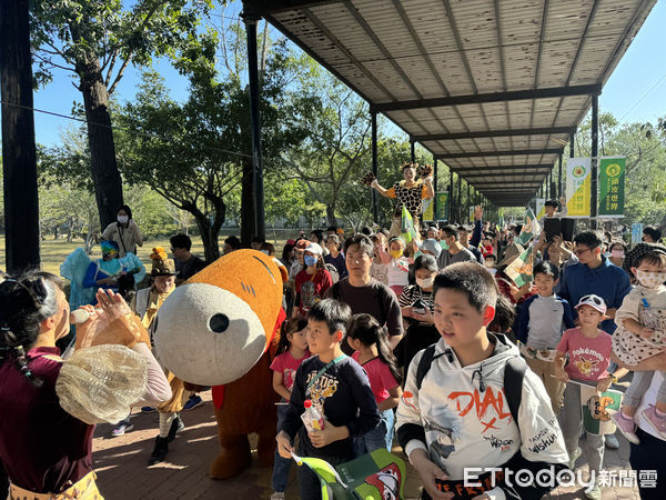 ▲台南頑皮世界動物園「第2屆大統領選拔賽」結果搶先出爐，由水豚「豚寶」連任大統領，頑皮世界推出「雲嘉南鄉親全票半價優惠」。（圖／記者林東良翻攝，下同）