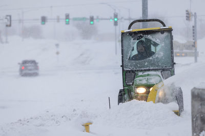 冬季風暴襲捲美國中部！恐降至零下30度　超過7500航班被迫取消