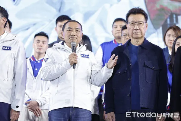 ▲▼國民黨正副總統候選人侯友宜趙少康確定敗選後，在競選團隊的陪同下到達國民黨開票之夜現場發表落選感言。（圖／記者湯興漢攝）