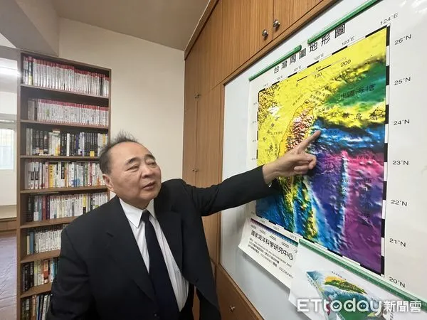 ▲▼前中央氣象局地震中心主任郭鎧紋指出，日本學界普遍認為能登半島7.6強震為溫泉型地震，台灣也曾發生過溫泉型地震，1867年的基隆外海強震可能就是溫泉型地震。（圖／記者許敏溶攝）