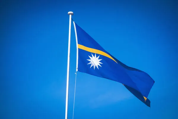 ▲▼太平洋島國諾魯（Nauru）2024年1月15日宣布與台灣斷交。圖為諾魯國旗。（圖／達志影像／newscom）