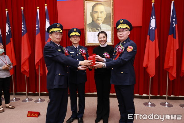 ▲南投縣警察局舉辦卸、新任局長交接典禮。（圖／記者高堂堯翻攝，下同）