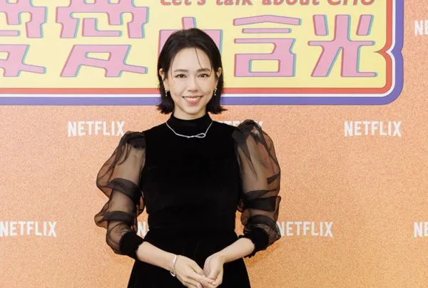 ▲▼ 夏于喬在《愛愛內含光》飾演不斷求愛的妻子            。（圖／Netflix）