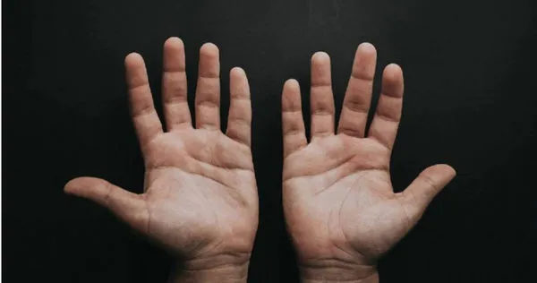 無名指與食指長短與精神病傾向有關，但並非絕對指標。（圖／擷取自《NDTV》）