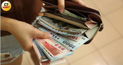 養不起堅持生2胎…男友逼婚後「共同管理薪水」　女崩潰：不想結了