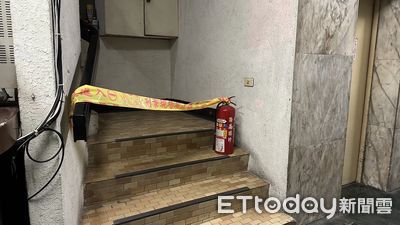 上午自撞火燒車、隔天一家5口陳屍　手頭拮据3幼子仍讀私校