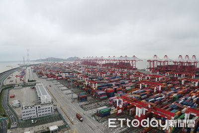 全球港口擁擠吞噬約170萬箱運力 占總運力5%、陽明與韓新遠洋總和