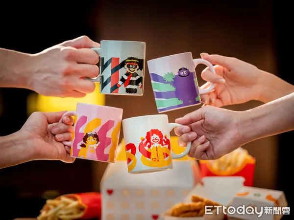 ▲▼麥當勞推出「麥當勞叔叔與好朋友們抖陣一起馬克杯對杯」。（圖／業者提供）