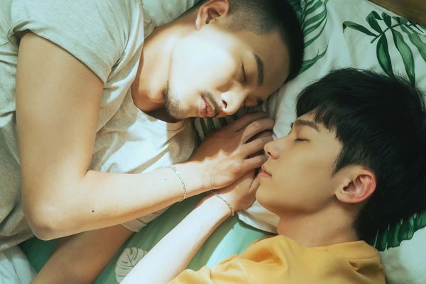 ▲三立《VBL》系列受歡迎 番外篇募資拍攝首日即達標破百萬，V8左起楊懿軒、洪暐哲 毛祈生 蕭鴻 黃丞邦 陳玹宇 黃禮豐 吳秉宸。保留席位 左黃丞邦 陳玹宇（圖／三立提供）