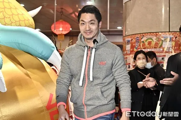 ▲ 蔣萬安出席2024台北年貨大街 。（圖／記者李毓康攝）