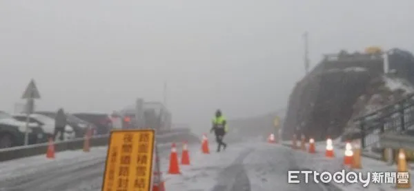 ▲▼合歡山翠峰至大禹嶺路段入夜恐結冰，27日17時起預警封閉。（圖／記者王兆麟翻攝資料照片，下同）