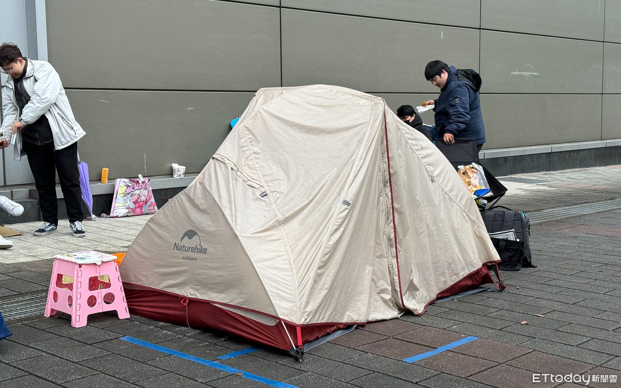 [新聞] 台北電玩展剛打烊就有人夜排 玩家搭帳篷