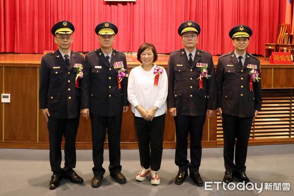 ▲▼ 嘉義市政府警察局卸、新任分局長聯合交接典禮 黃敏惠市長期勉新任分局長全力以赴 一起守護嘉園            。（圖／嘉義市政府提供）