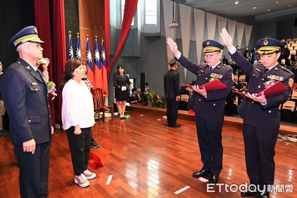 ▲▼ 嘉義市政府警察局卸、新任分局長聯合交接典禮 黃敏惠市長期勉新任分局長全力以赴 一起守護嘉園            。（圖／嘉義市政府提供）