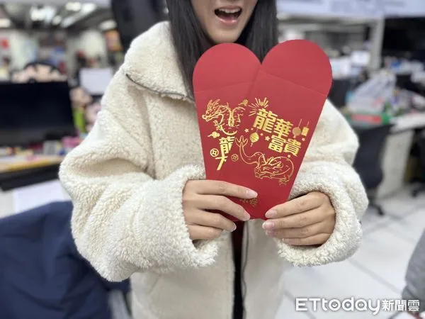 ▲▼過年、紅包、發紅包、領紅包、給紅包、春節、農曆春節。（圖／記者鄺郁庭攝）