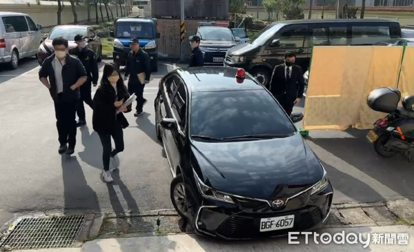 ▲▼       新北男遭逆子窗簾繩勒死，遺體今相驗釐死因      。（圖／記者陳以昇攝）