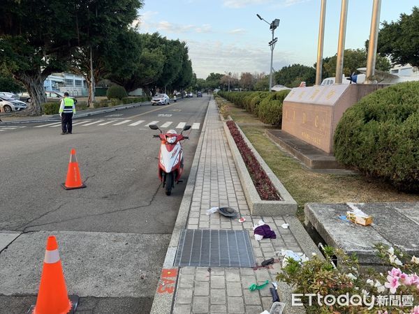 ▲▼台中男離奇自撞亡！突騎車闖入漢翔公司　保全攔不住急報案　。（圖／記者許權毅翻攝）