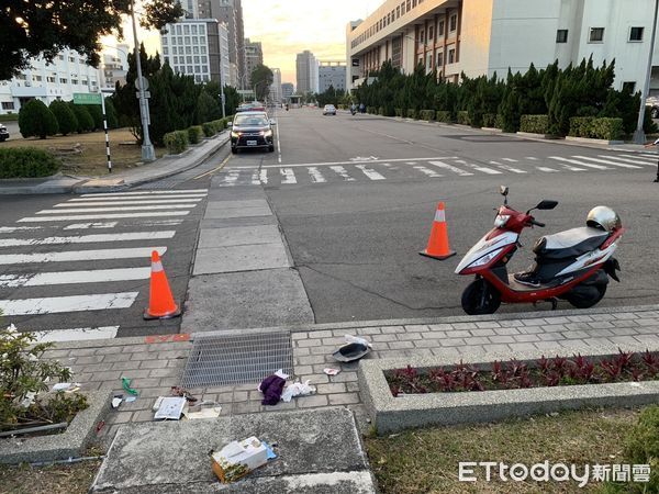 ▲▼台中男離奇自撞亡！突騎車闖入漢翔公司　保全攔不住急報案　。（圖／記者許權毅翻攝）