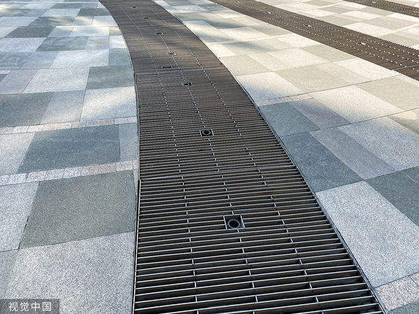 ▲▼排水溝,水溝,水溝蓋,下水道,排水溝蓋。（示意圖／CFP）