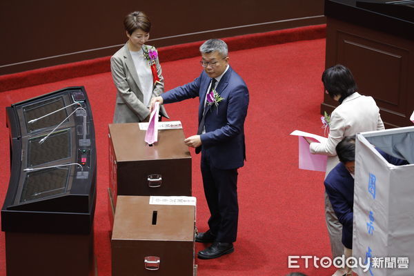 ▲▼立法院第11屆立法委員報到，立法院長選舉投票。（圖／記者湯興漢攝）