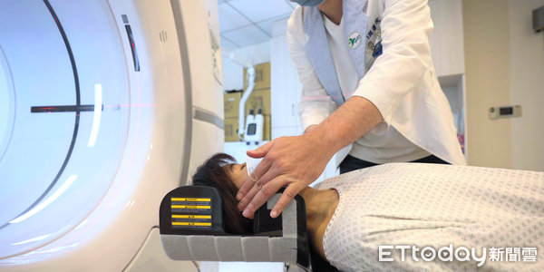 ▲門諾醫院響應世界癌症日，舉辦癌篩推廣活動，直腸癌友現身疾呼。（圖／門諾醫院提供，下同）