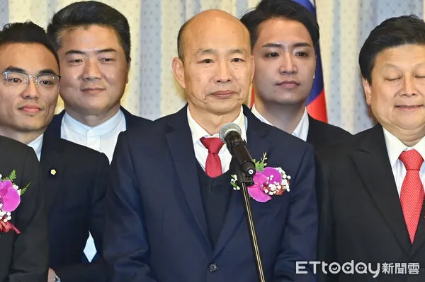 ▲▼立法院第11屆立法委員今日報到，新任立法院長韓國瑜宣誓就職。（圖／記者李毓康攝）