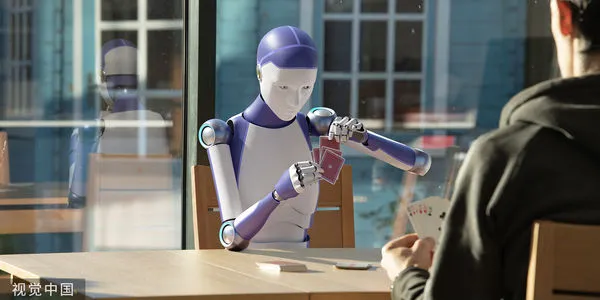 ▲▼英國女子應徵記者工作時，由AI機器人進行面試。（示意圖／CFP）