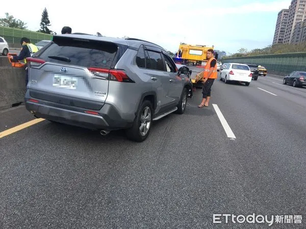 ▲▼     張善政車禍        。（圖／記者戴上容翻攝）