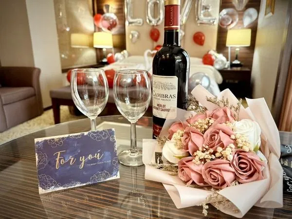 ▲享受滿滿情人節氛圍，福容桃園推快閃限定住房專案