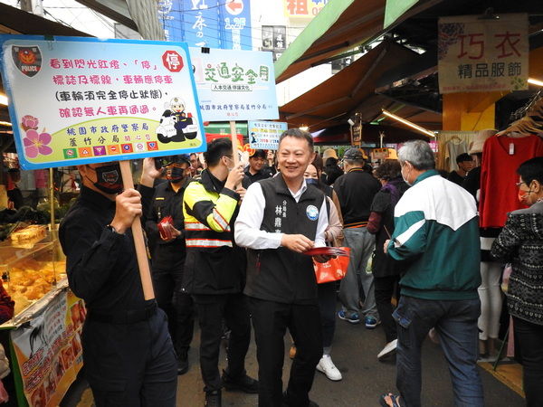 ▲蘆竹警治安交通宣導接地氣