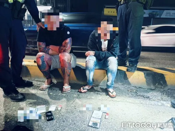 ▲台南市永康分局大橋派出所，3日晚上執行取締酒駕專案勤務時，查獲假日租豪華「阿法」帶毒品南下開毒趴的2名毒蟲及愷他命51.57公克。（圖／記者林東良翻攝，下同）